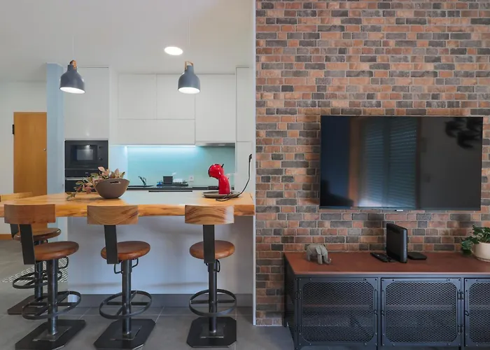 Cathedral Iii Apartment