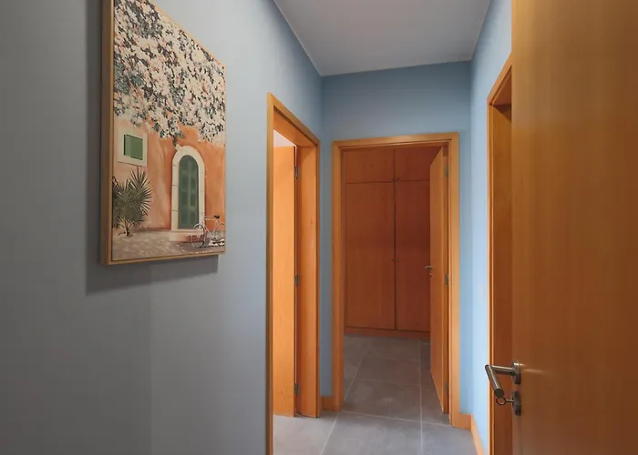 Apartment Cathedral Iii *