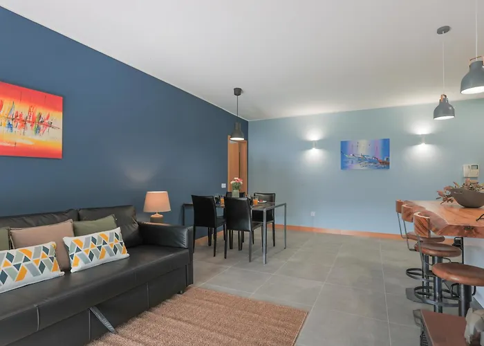 Cathedral Iii Apartment *