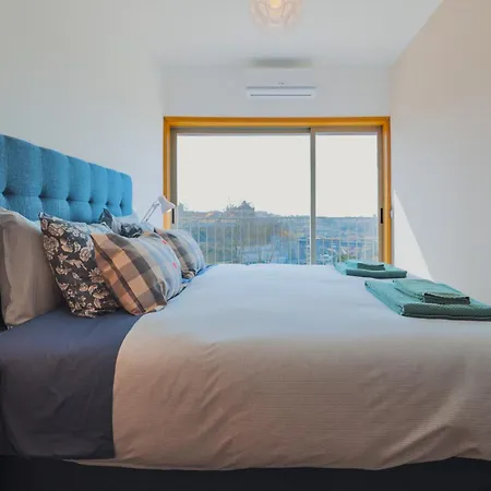 Cathedral Iii Apartment