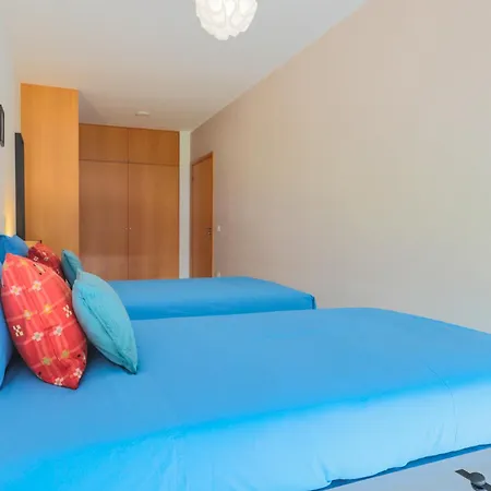 Cathedral Iii Apartment *