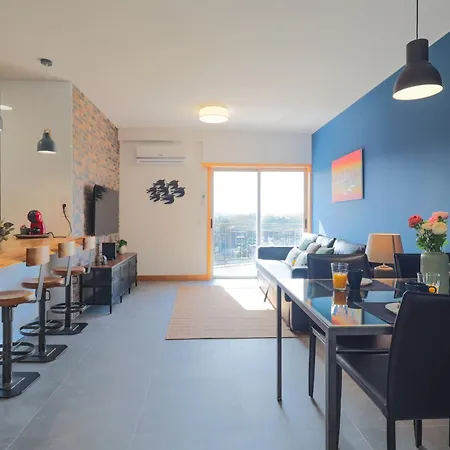 Cathedral Iii Apartment