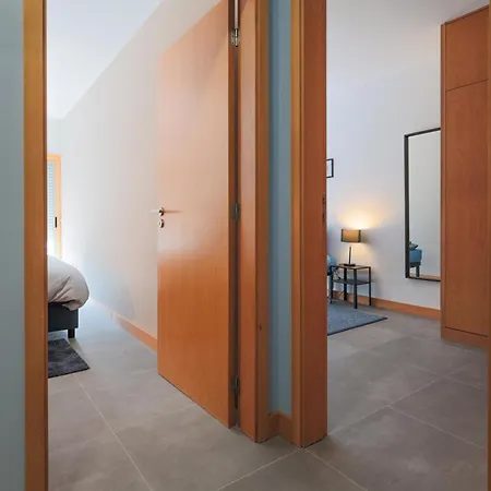 Cathedral Iii Apartment *