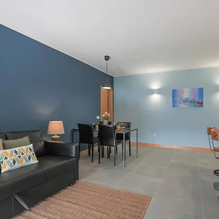 Cathedral Iii Apartment *