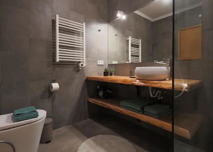 Cathedral Iii شقة